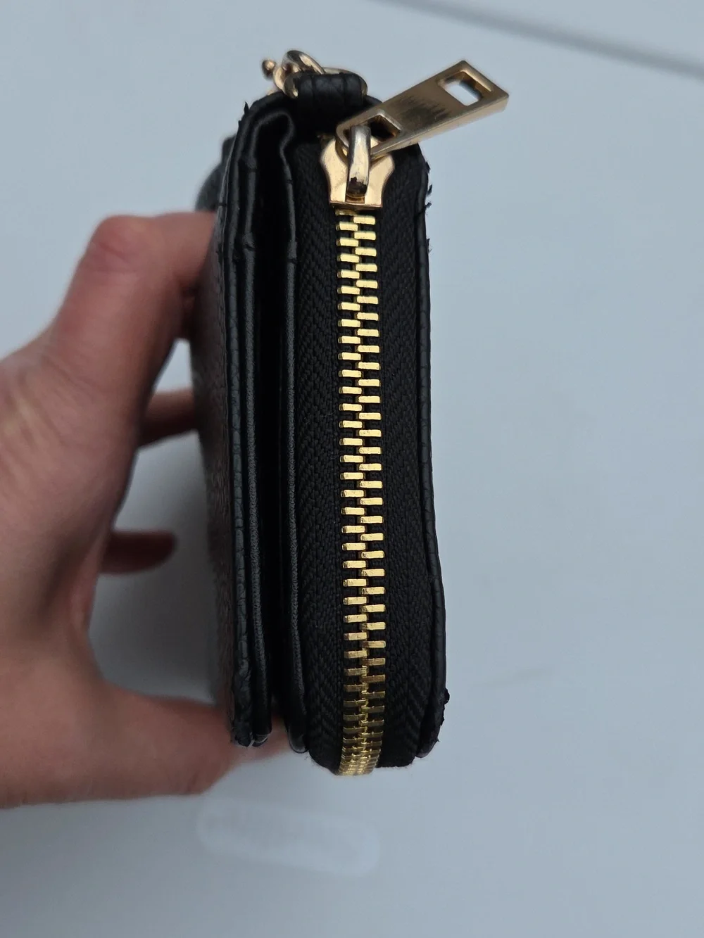 Pebbled Black Wristlet Clutch Wallet Faux Leather Casual Safe Zipper Compartment